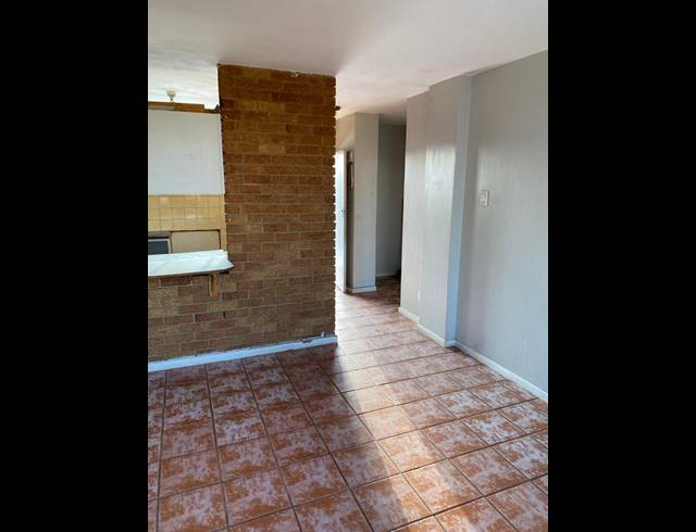 1 BEDROOM APARTMENT FOR SALE IN SUNNYSIDE
